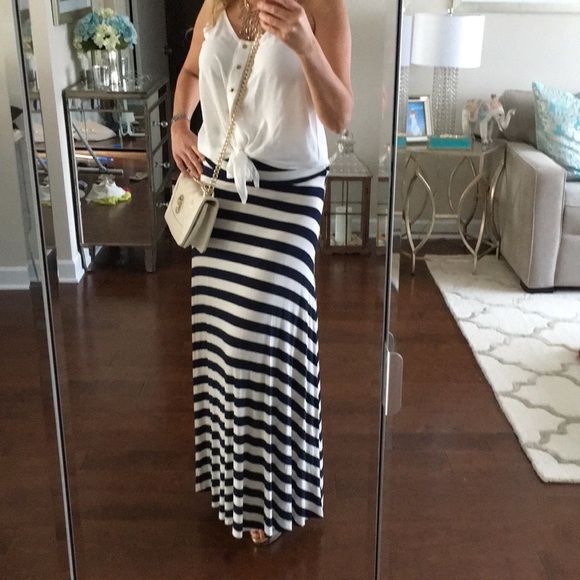 A’gaci maxi skirt - Picture 2 of 5